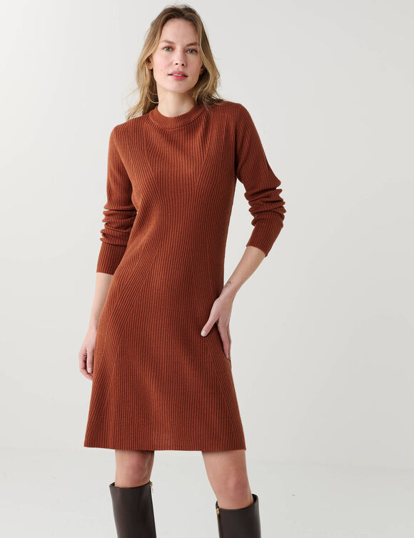 Robe pull cintr&eacute;e &eacute;vas&eacute;e, maille c&ocirc;tel&eacute;e (ch&acirc;taigne)