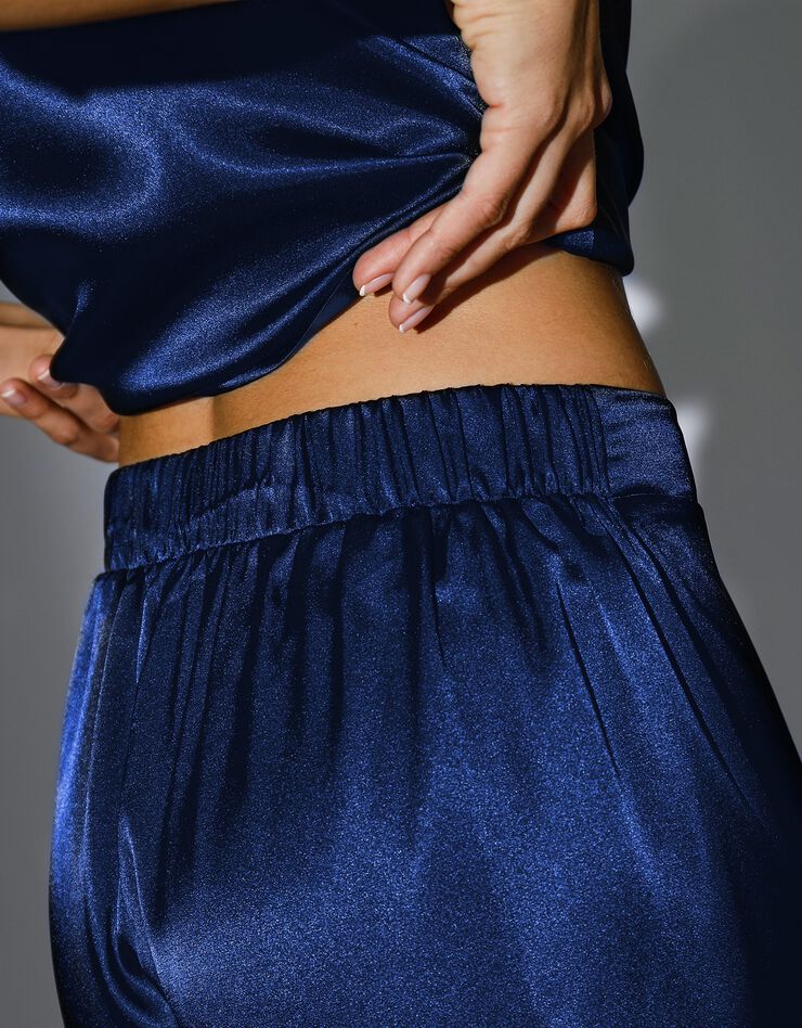 Pyjama large satin et dentelle (bleu) Pyjama large satin et dentelle (bleu)