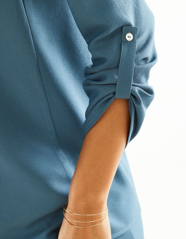 Blouse unie crêpe fluide détails dorés (turquoise grisé) Blouse unie crêpe fluide détails dorés (turquoise grisé)