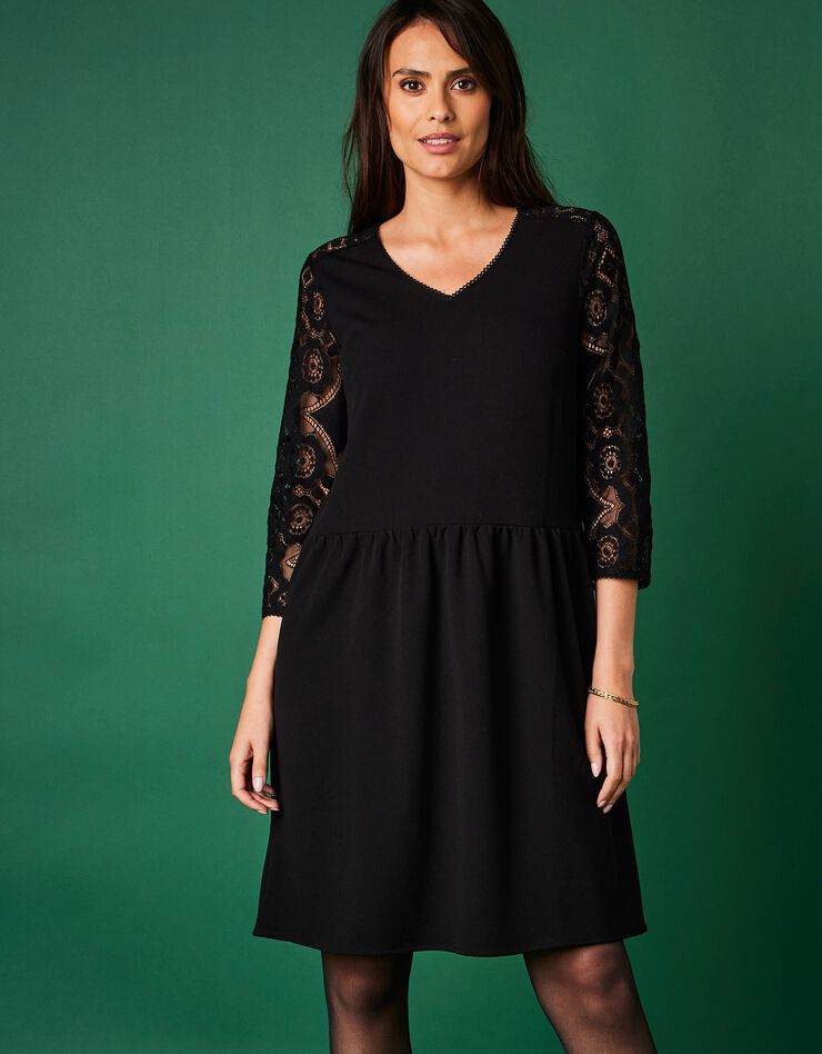 Robe avec dentelle (noir)