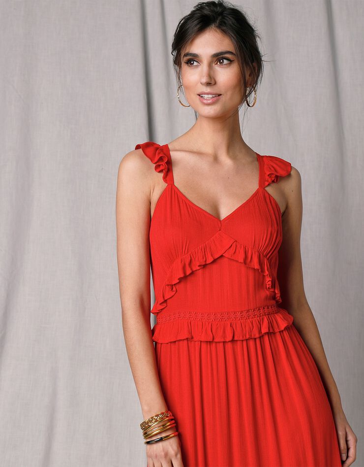 Robe longue crépon et macramé bretelles volantées (rouge) Robe longue crépon et macramé bretelles volantées (rouge)