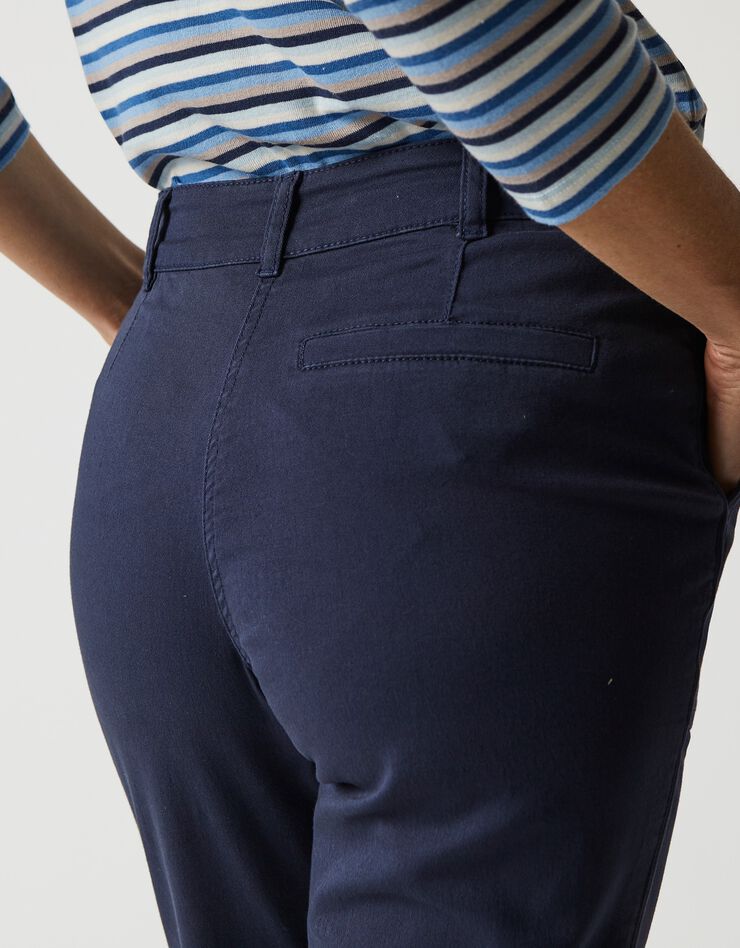 Pantalon chino à poches plaquées (marine) Pantalon chino à poches plaquées (marine)