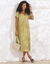 Robe col V longue unie, crépon (vert mousse)