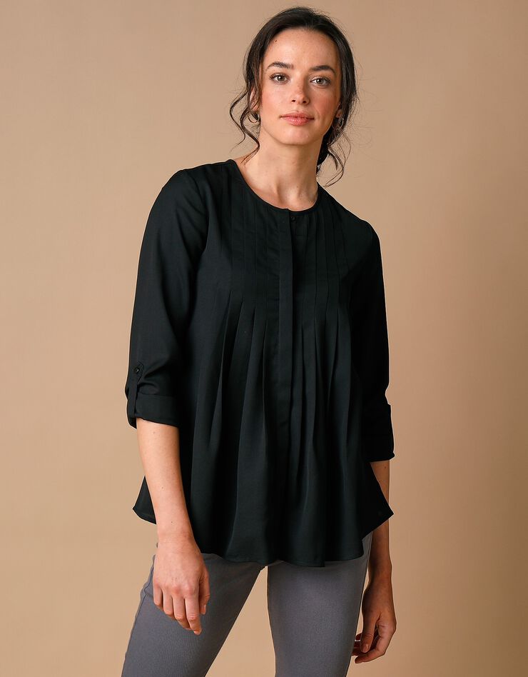Blouse boutonnée à plis évasée unie, crêpe (noir) Blouse boutonnée à plis évasée unie, crêpe (noir)