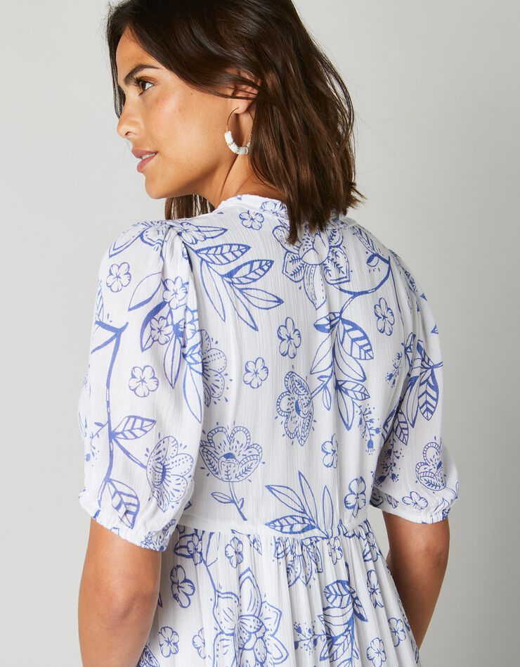 Robe longue volantée imprimée (blanc / bleu)