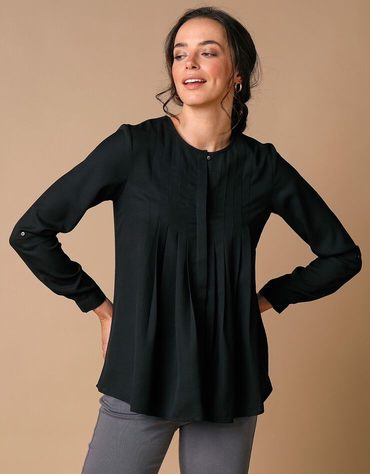 Blouse boutonnée à plis évasée unie, crêpe (noir) Blouse boutonnée à plis évasée unie, crêpe (noir)