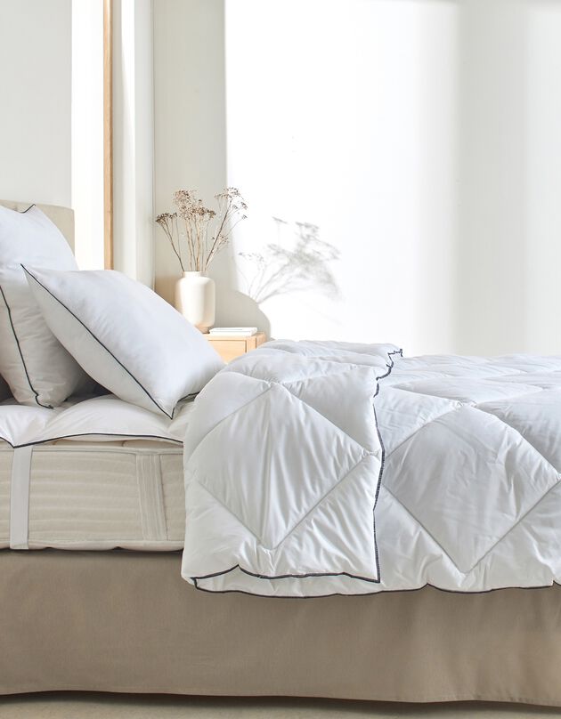 EDONA Couette confort 400 g/m² piquage serré fabriquée en France, collection "Intemporelle" (blanc)