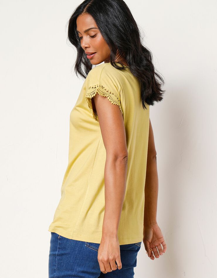 Tee-shirt uni col V macramé (tilleul) Tee-shirt uni col V macramé (tilleul)