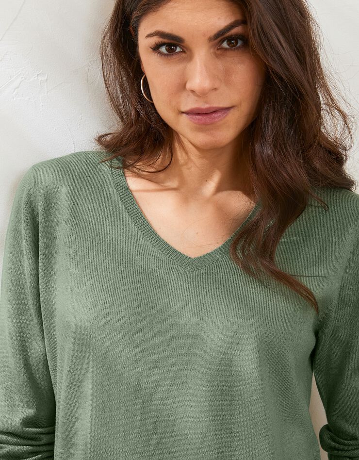 Pull col V toucher cachemire (kaki) Pull col V toucher cachemire (kaki)