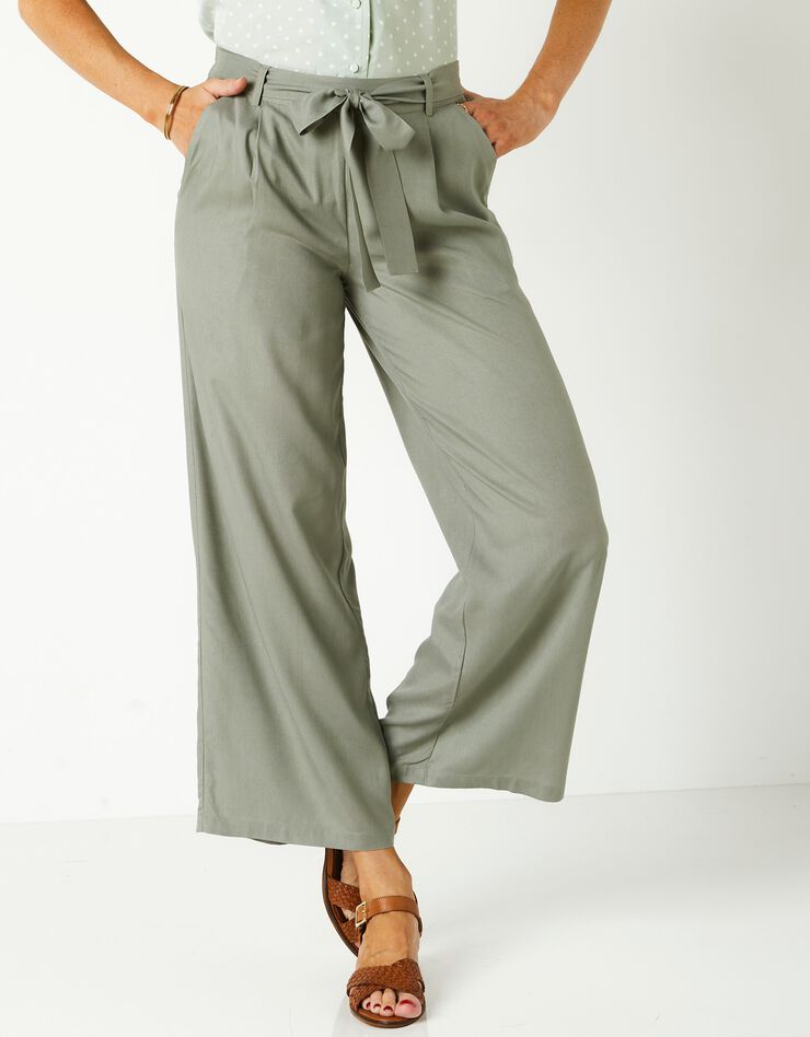 Pantalon raccourci large uni (kaki clair) Pantalon raccourci large uni (kaki clair)