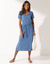 Robe mi-longue ceinturée col V, maille unie (bleu grisé)