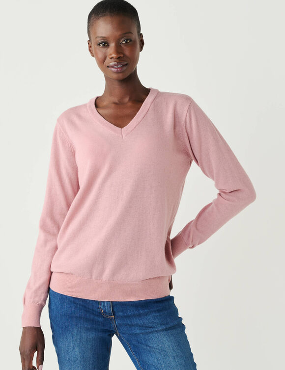 Pull col V, laine d'agneau (rose poudr&eacute;)