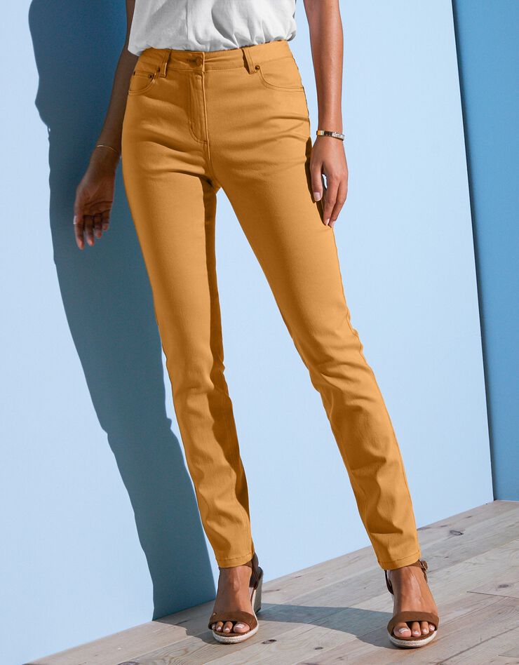 Pantalon coupe fuselée couleur (safran) Pantalon coupe fuselée couleur (safran)
