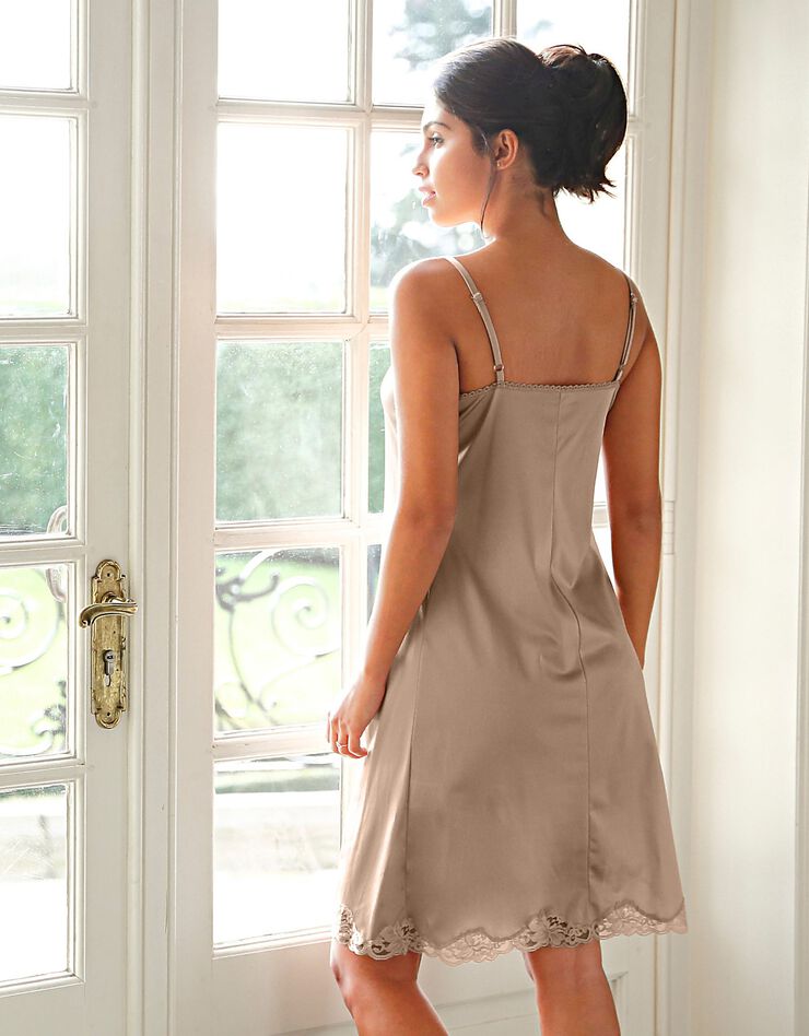 Combinaison satin antistatique (taupe) Combinaison satin antistatique (taupe)