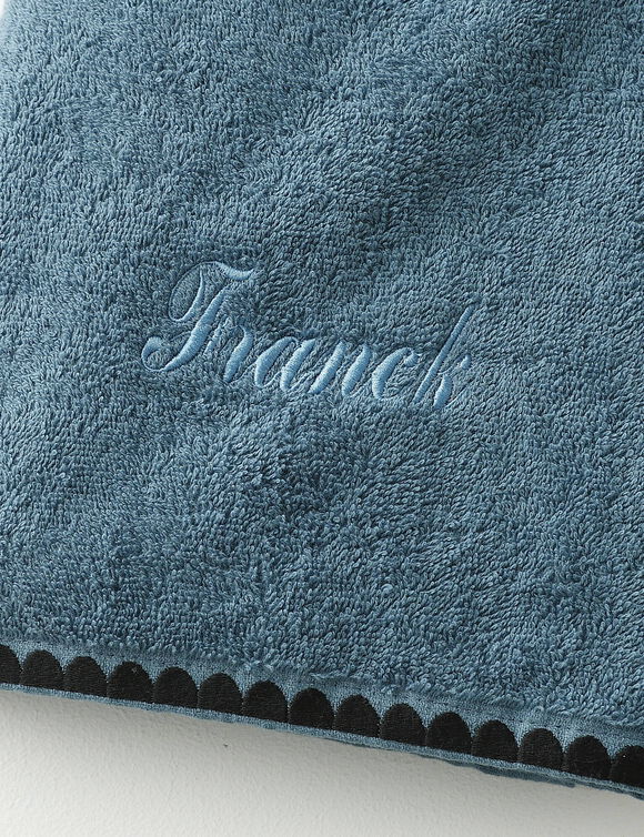 Serviettes de bain finition broderie fantaisie personnalisable - 420g/m2 (bleu jean)