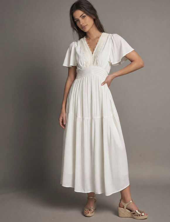 Robe longue en cr&eacute;pon et macram&eacute; (&eacute;cru)