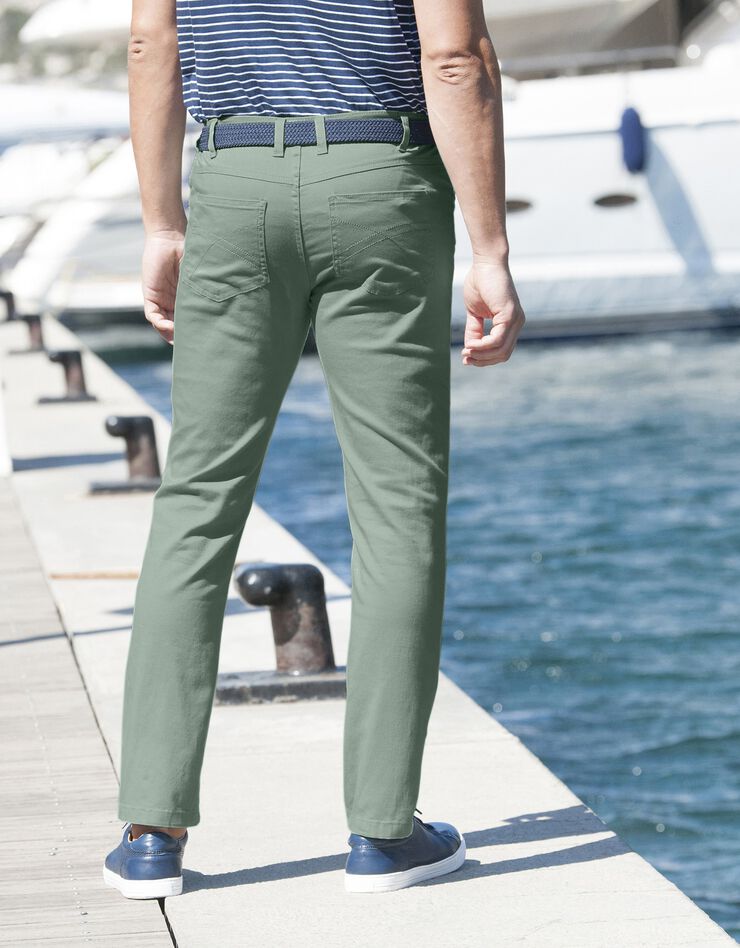 Pantalon droit 5 poches twill coton extensible (vert amande) Pantalon droit 5 poches twill coton extensible (vert amande)