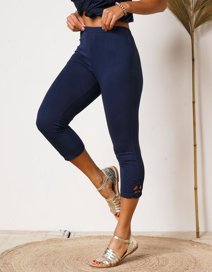 Legging 3/4 macramé, taille élastiquée (marine) Legging 3/4 macramé, taille élastiquée (marine)