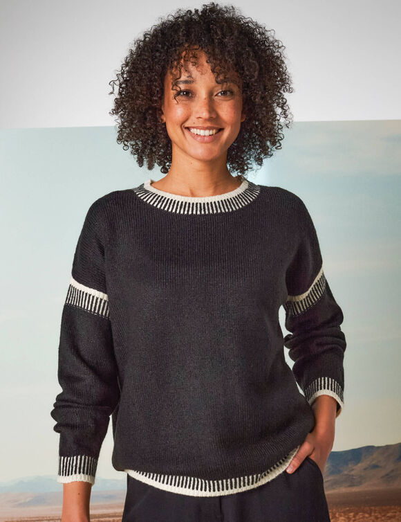 Pull loose bicolore, col rond (noir / &eacute;cru)
