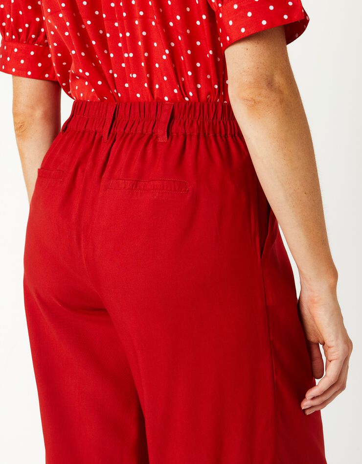 Pantalon raccourci large uni (rouge) Pantalon raccourci large uni (rouge)