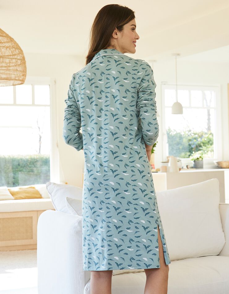 Chemise de nuit imprimée "plumes" boutonnée col tailleur manches longues (vert céladon) Chemise de nuit imprimée "plumes" boutonnée col tailleur manches longues (vert céladon)