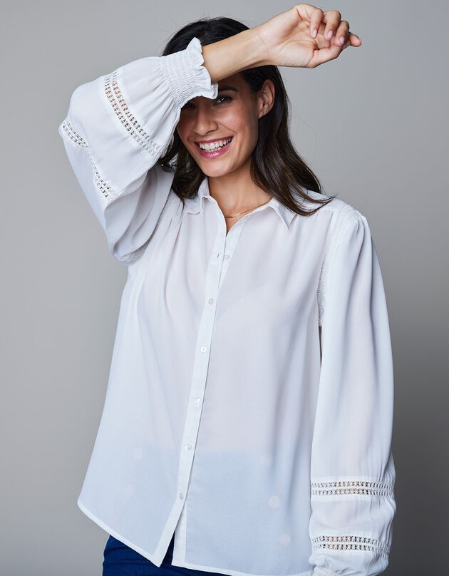 Chemise unie boutonnée avec macramé (écru)