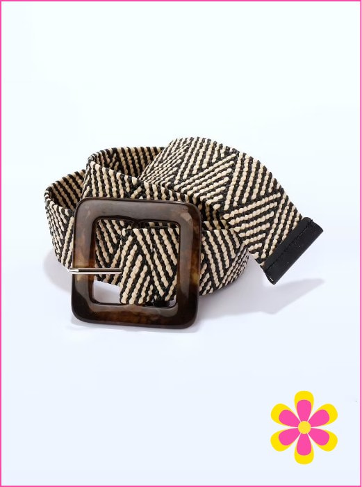 Profitez de notre sélection d'accessoires mode femme : sacs, bijoux, ceintures, foulards...