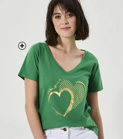 T-shirt col V imprimé doré – le haut parfait pour accompagner un pantalon large et savoir comment bien le porter avec des pièces fortes