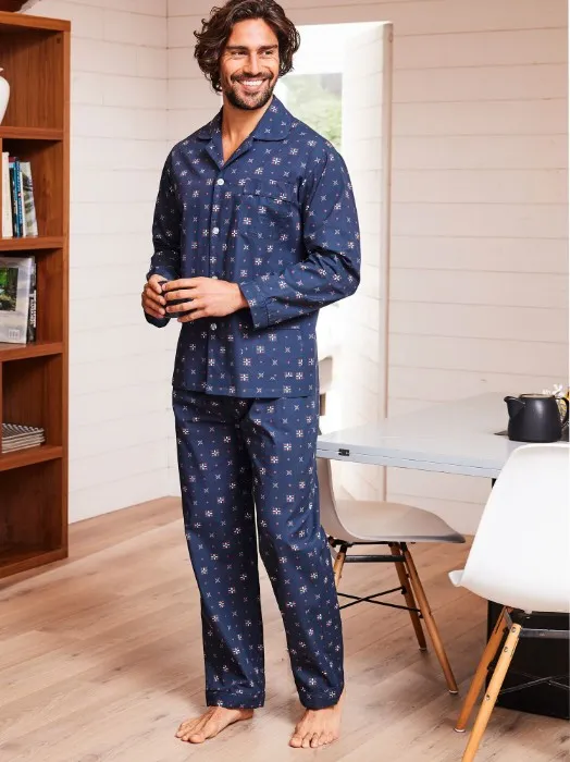 Idées de cadeaux Noël pour tous : vêtements femme, homme, enfants, maison