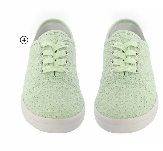 Tennis en toile brodée, féminines et délicates à porter avec une robe | Blancheporte