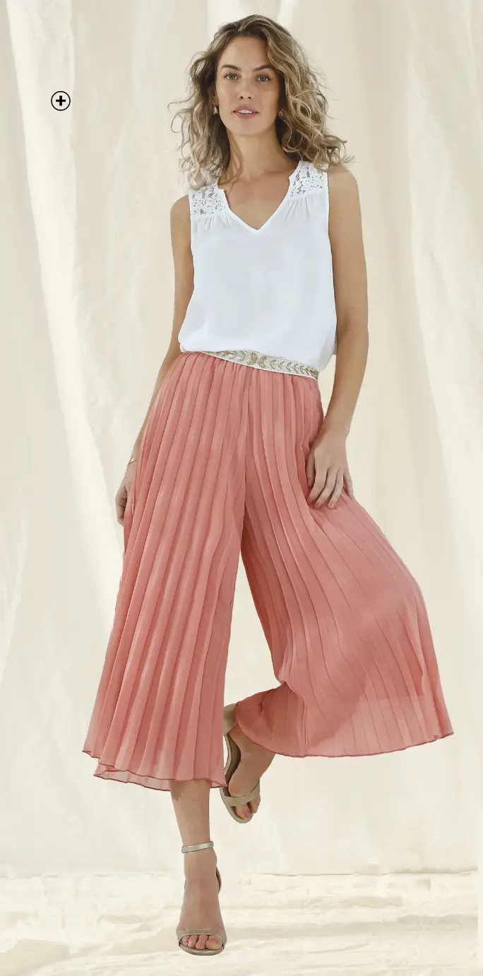 Blouse sans manches avec dentelle