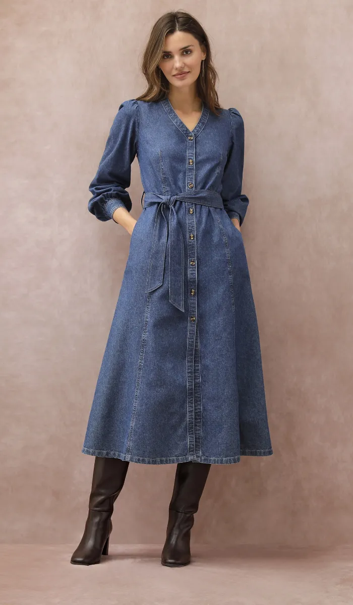 Robe longue boutonnée ceinturée en jean, coupe cintrée, coloris bleu délavé - Blog Blancheporte