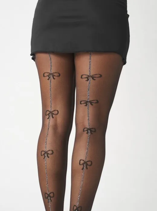 Sélection de lingerie de fêtes pour femme : lingerie fine, body dentelle, collants...