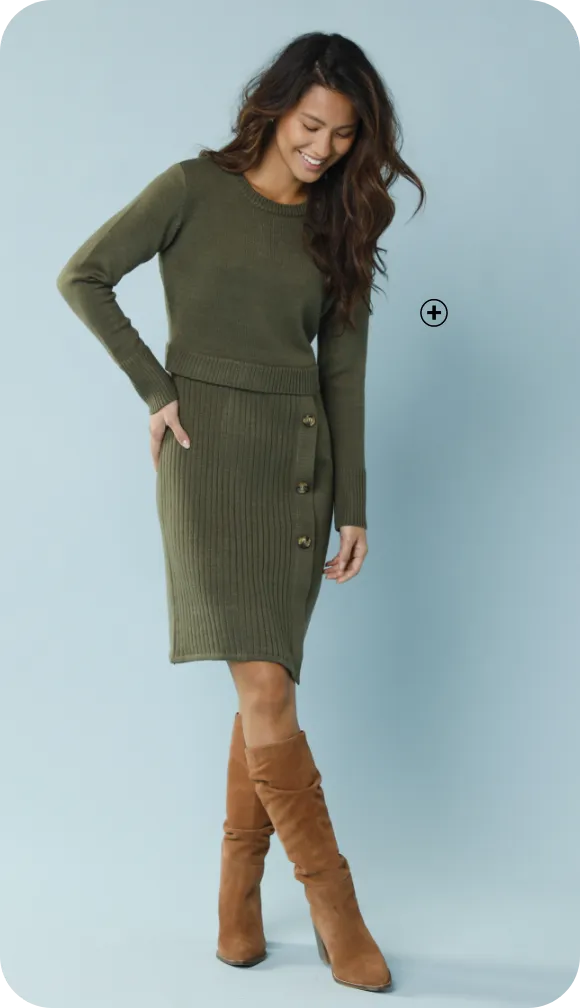 Robe pull effet portefeuille spéciale petites – une coupe féminine qui met en valeur la silhouette à 50 ans, idéale pour allier confort et élégance
