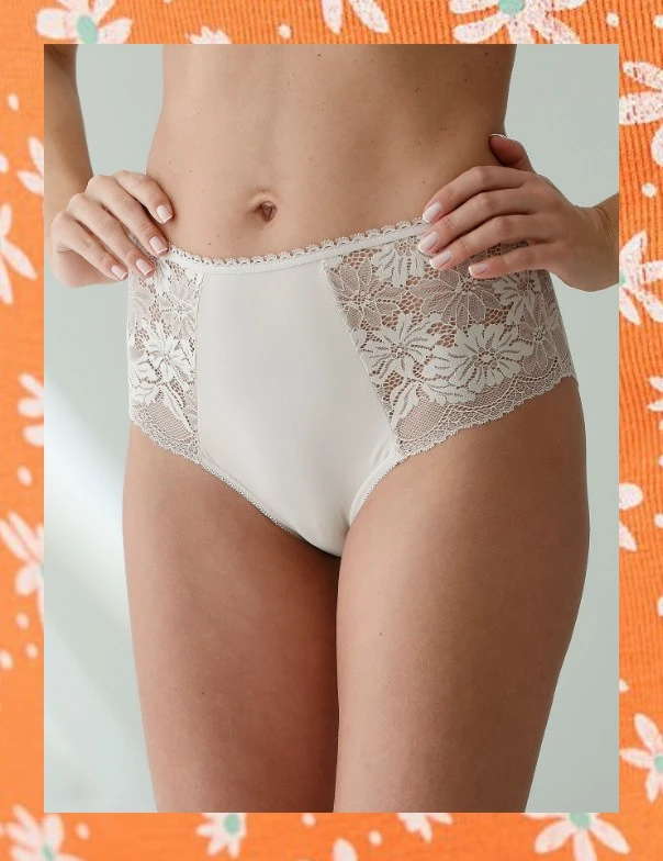 Un large choix de culottes femme : tangas, shorty, culotte midi, culotte maxi...