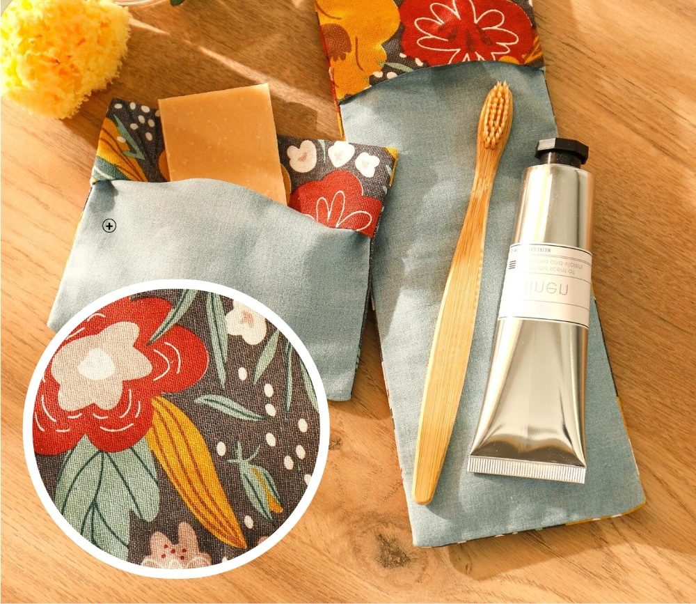 Pochette de voyage Lot de 2 pochettes de voyage upcyclée pour savon et brosse à dent pas cher | Blancheporte