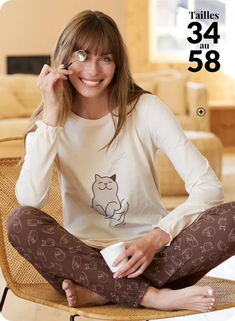 Pyjama manches longues à motif chat avec volants, style féminin pour un confort optimal — comment choisir sa taille de pyjama pour femme ? | Blancheporte