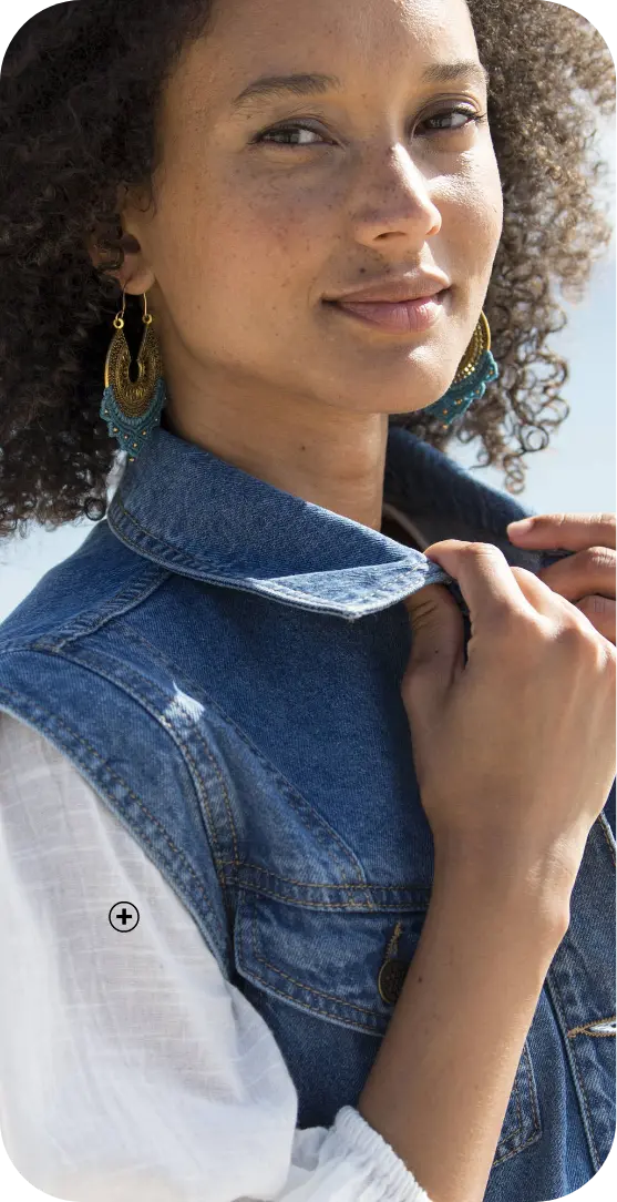 Veste en jean sans manches, parfaite pour une silhouette décontractée avec une robe longue | Blancheporte