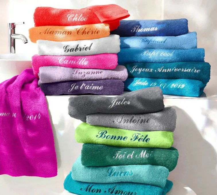 Idées cadeaux : La broderie personnalisée Idées cadeaux : La broderie personnalisée