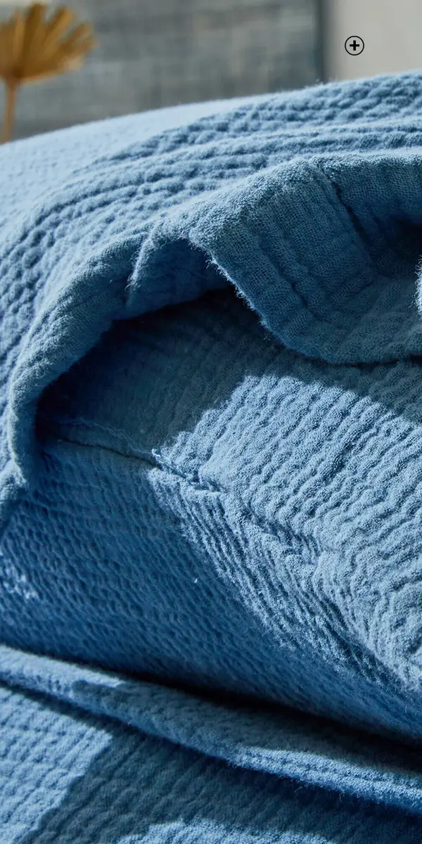 Parure de lit en gaze de coton bleue, intemporelle et chic | Blancheporte