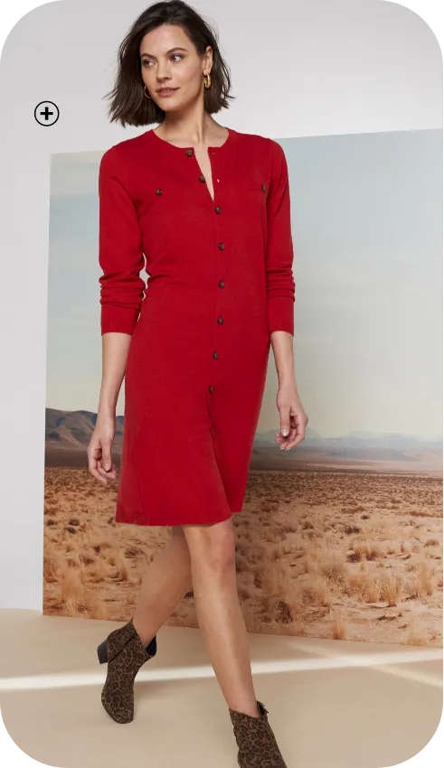 Robe pull à manches longues et boutons fantaisie, en maille douce aux tons cocooning automne hiver 2025 | Blancheporte