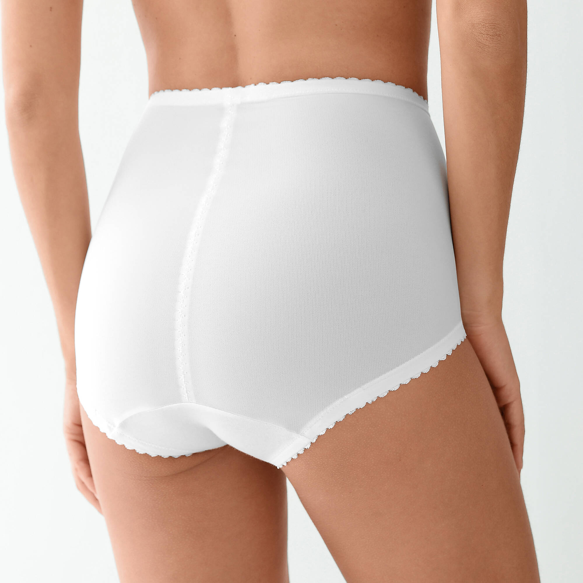 Culotte gainante blanche - Maison Des Soutifs