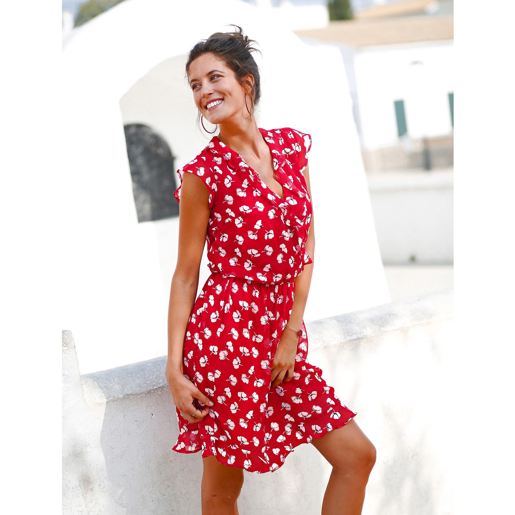 Robe rouge blanche porte top