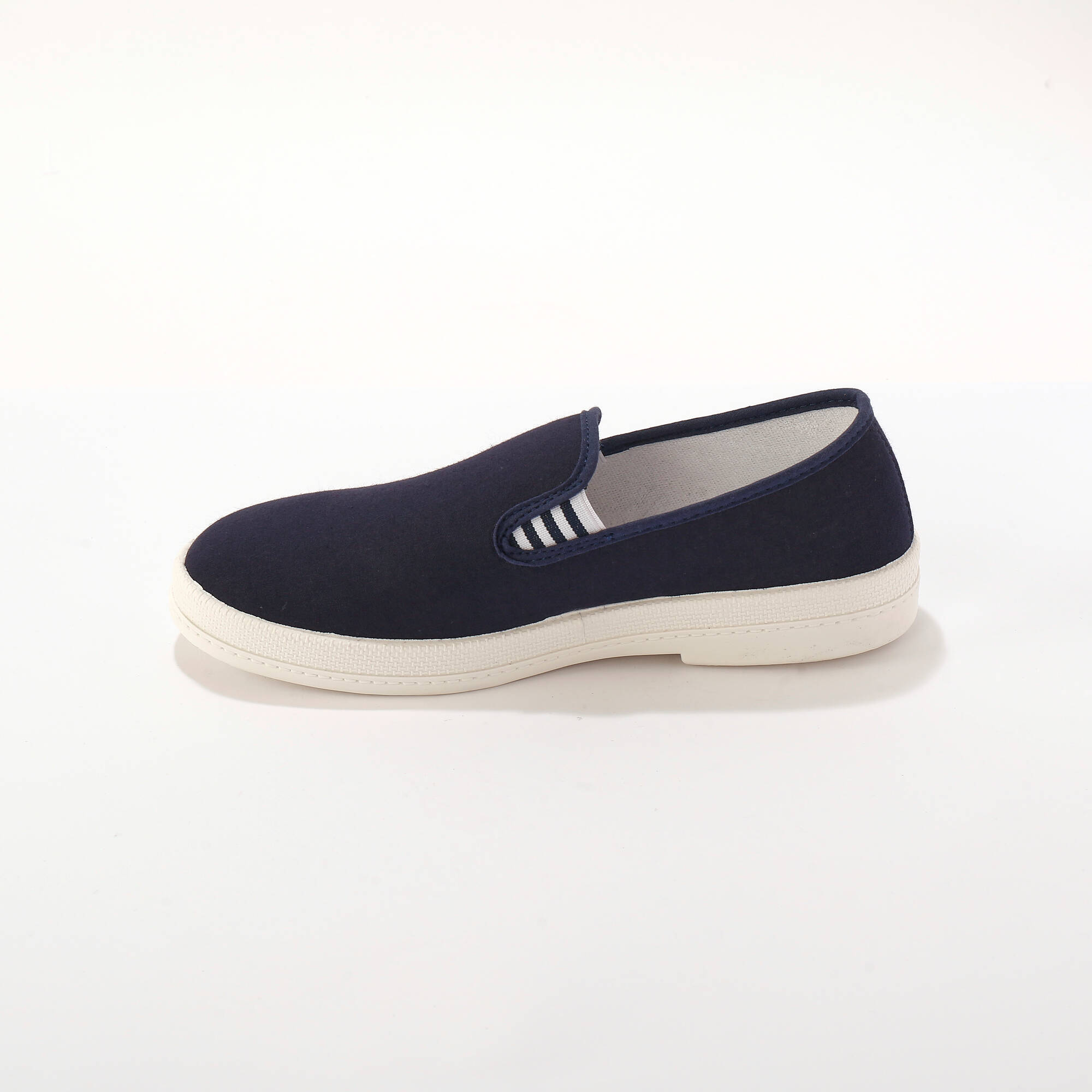 Pantoufles sans-gne unies lastiques rays - Blancheporte 30$