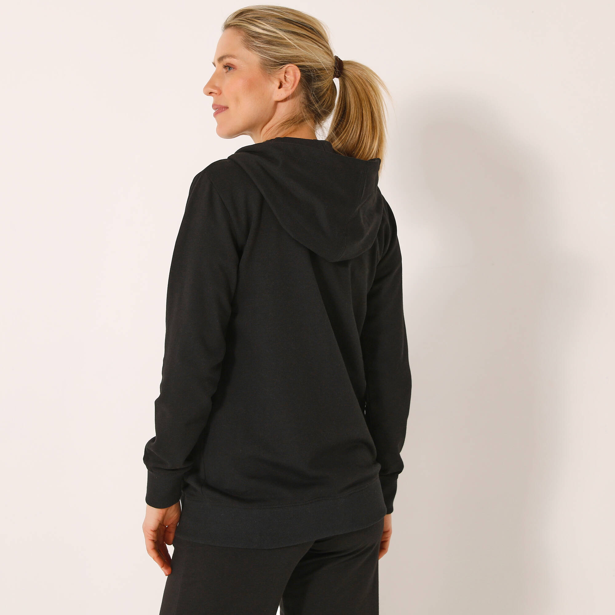 Pull&Bear - Veste à capuche en fausse fourrure - Noir