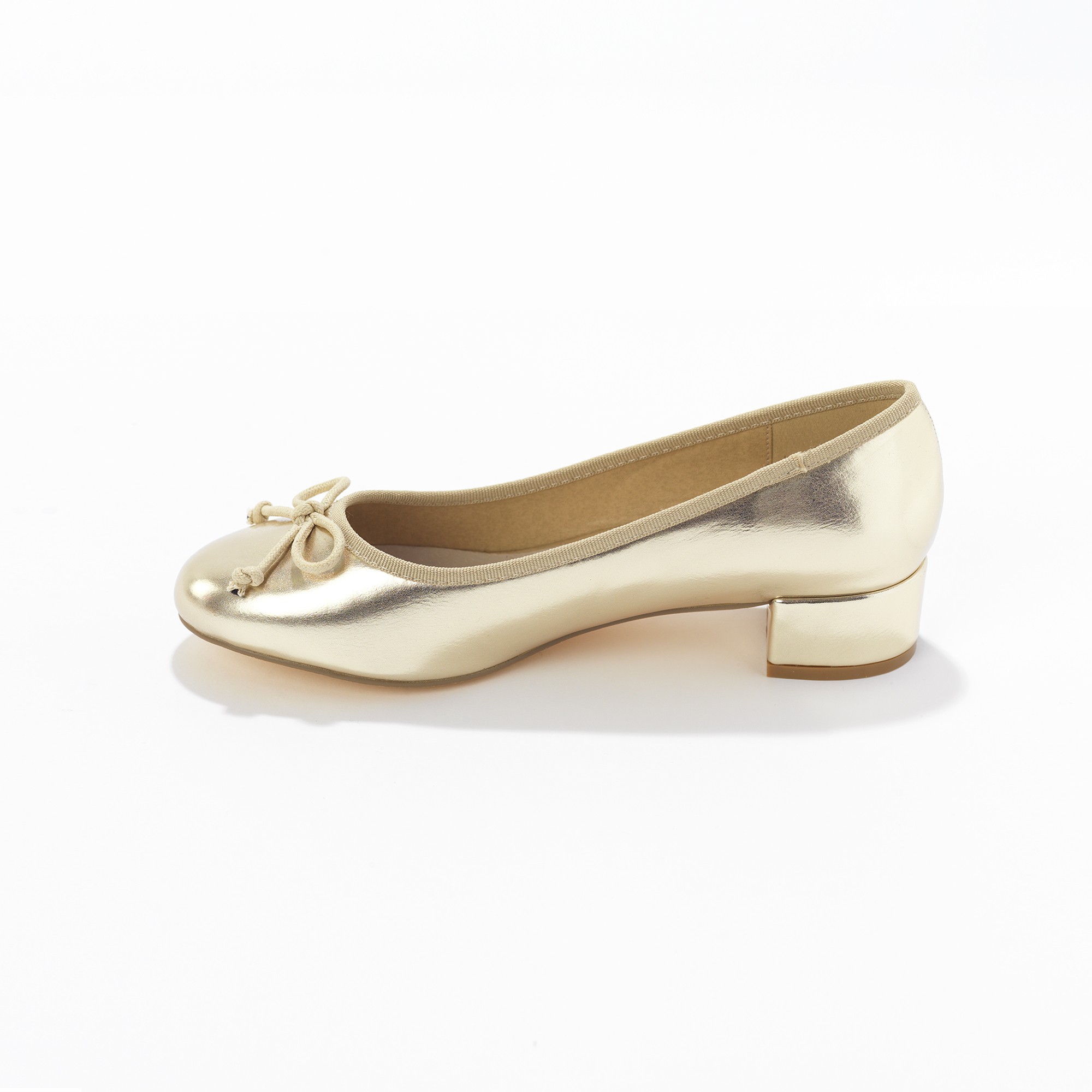 Ballerines dorées petit talon new arrivals