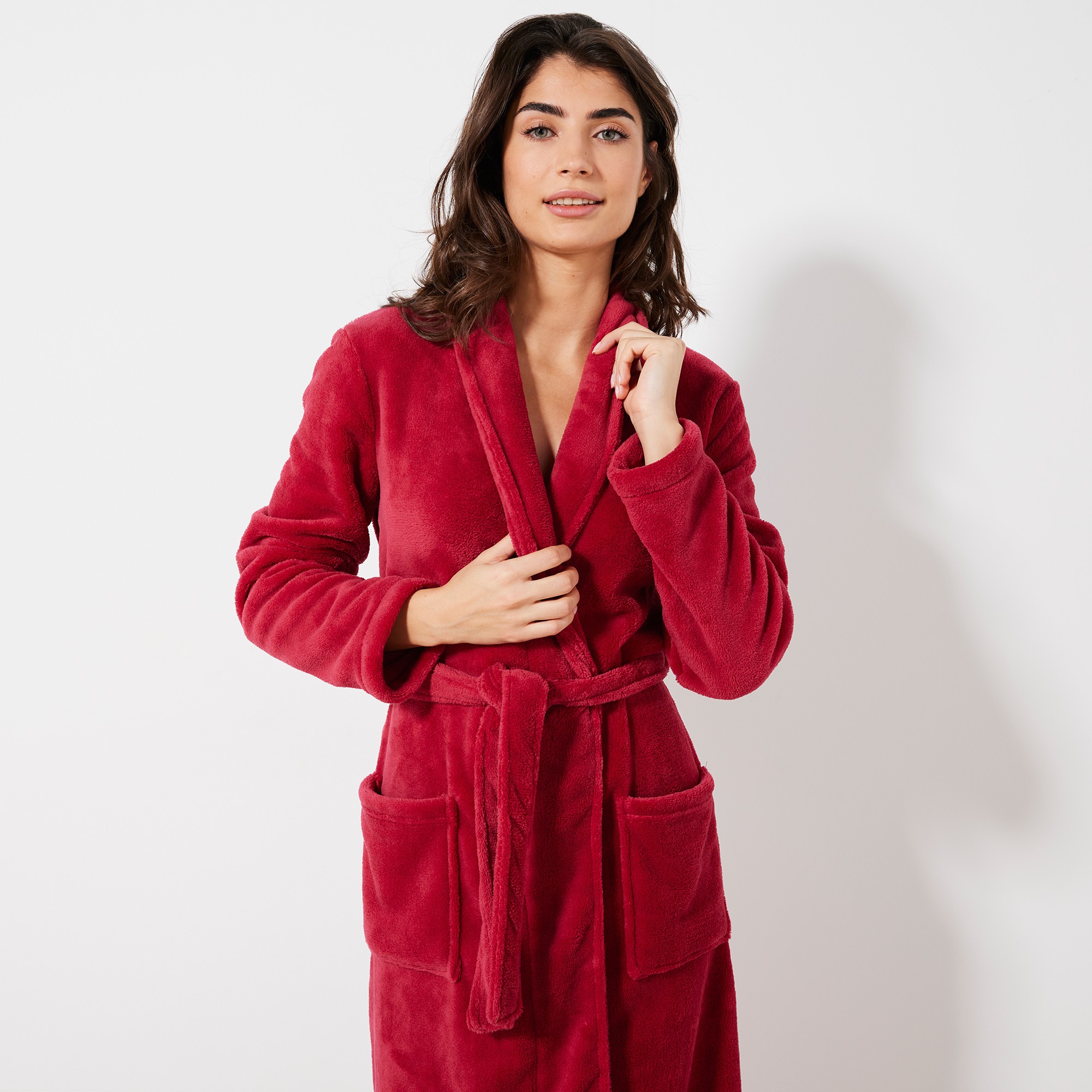 Blanche porte 2025 peignoir femme