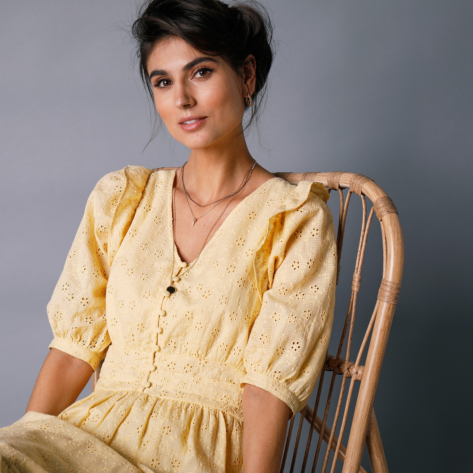 Robe jaune hotsell broderie anglaise