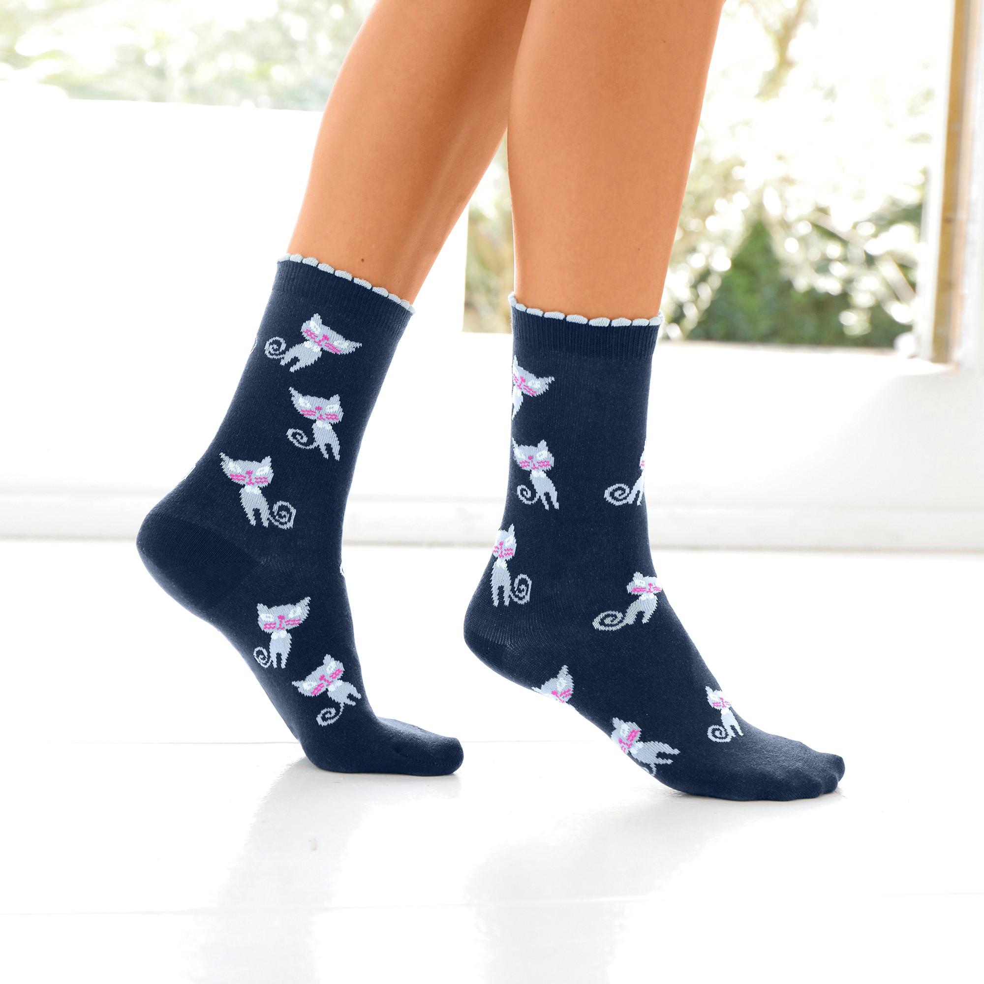 Blanche porte chaussettes femme new arrivals
