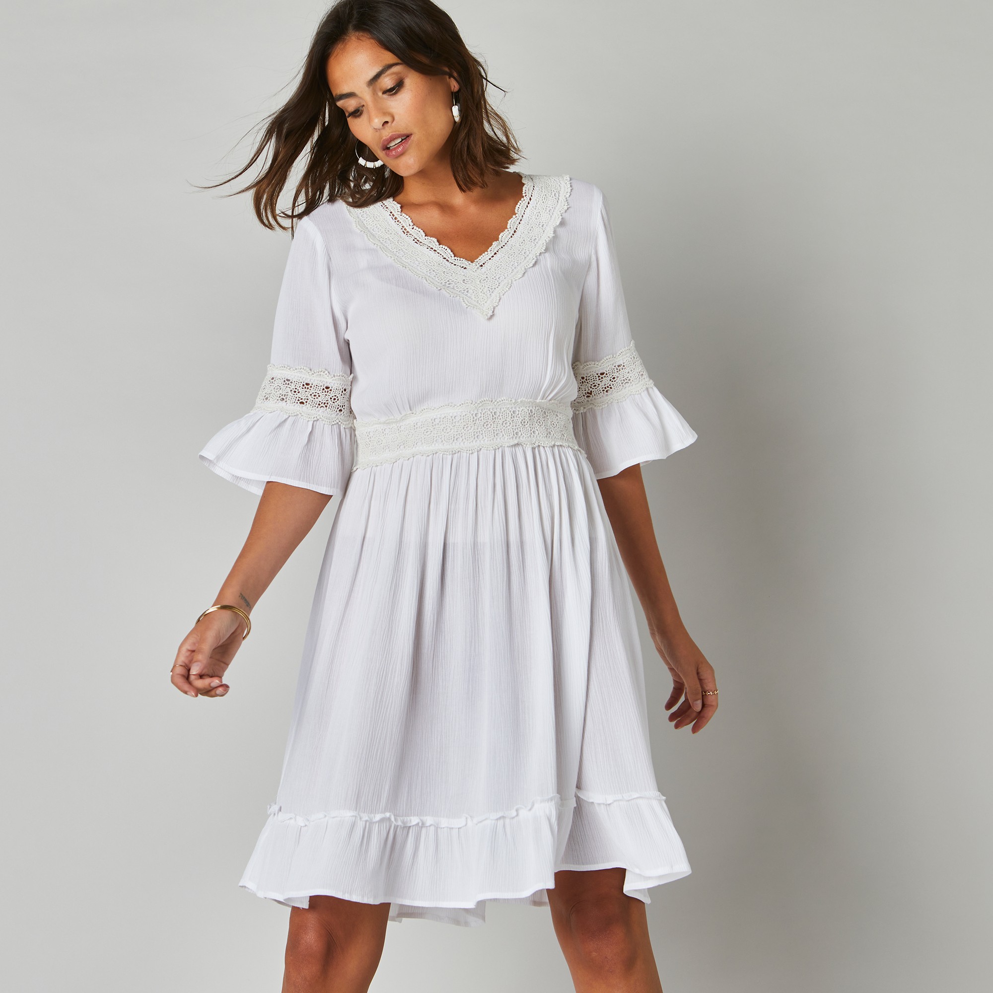 Robe macramé outlet blanche porte